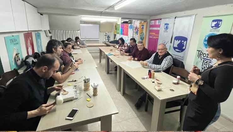 Çanakkale Beldiyesi'nden Deri İşleme Etkinliği