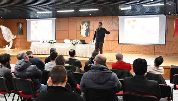 Çanakkale'de Belediye Personeline Eğitim Verildi
