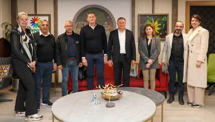 Başkan Savaş Hollandalılarla Bir Araya Geldi