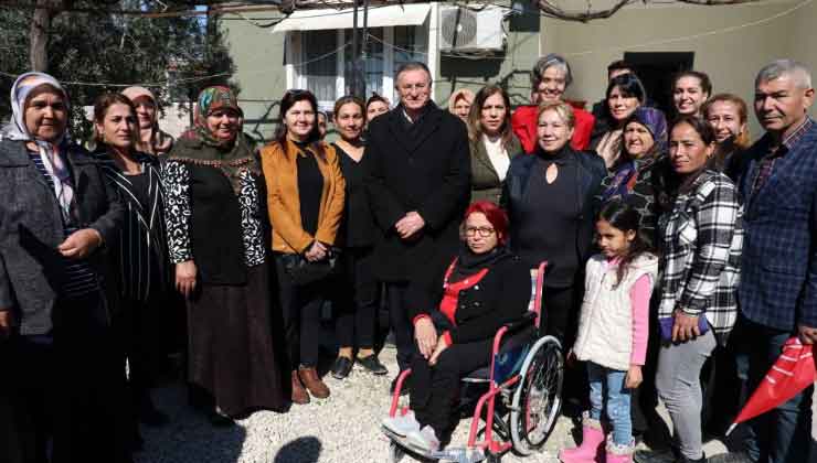 Başkan Savaşın Halk Toplantısı Adresi Kumlu Oldu