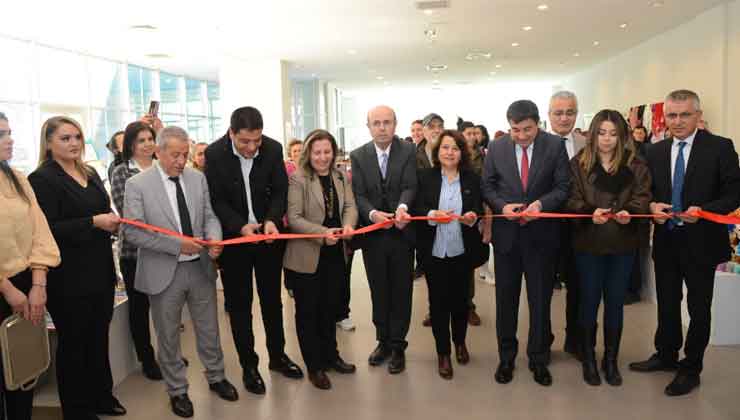 Ekincioğlu: Emekçi kadınlar Buluşması Sergisi Açıldı
