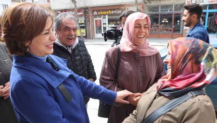 Ayşe Ünlüce'den Esnafa Ziyaret