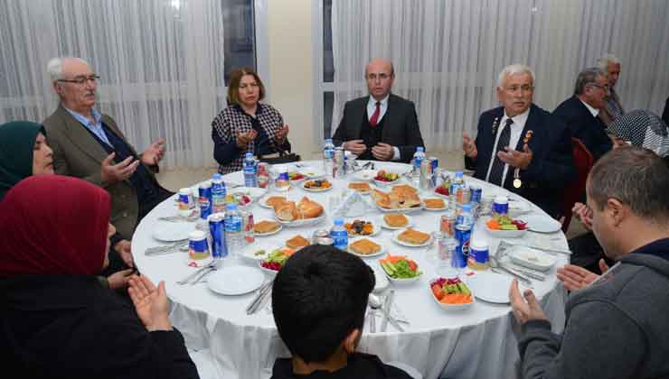 Ekicioğlu, Şehit Aileleriyle İftarda Buluştu