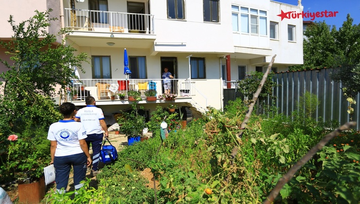 Muğla Büyükşehir Belediyesi Evde Bakım ekipleri bu hizmetten yararlanan yatağa bağımlı ve engelli vatandaşlara evlerinde reçete yazabilecek.