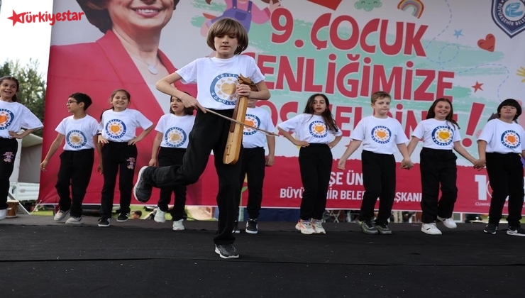 Eskişehir Büyükşehir Belediyesi tarafından “Yaşasın Demokrasi” mottosuyla düzenlenen “9. Çocuk Şenliği” coşkulu ve renkli görüntülere sahne oldu.