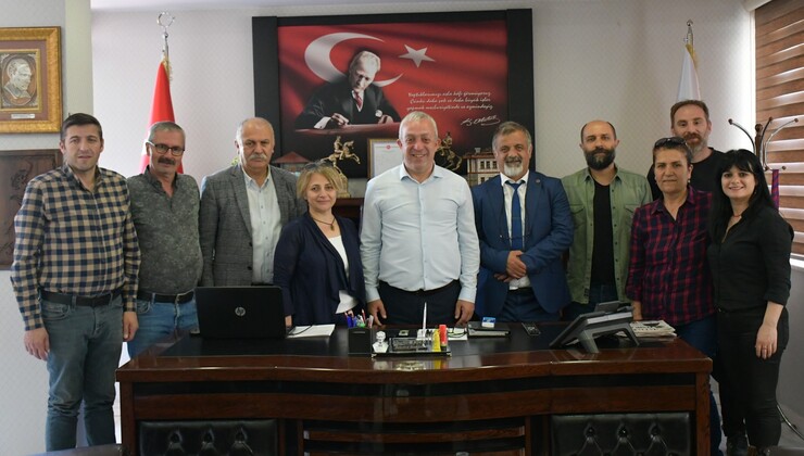 Artvin Belediye Başkanı Bilgehan Erdem’i, 1 Mayıs Tertip Komitesi ziyaret etti.