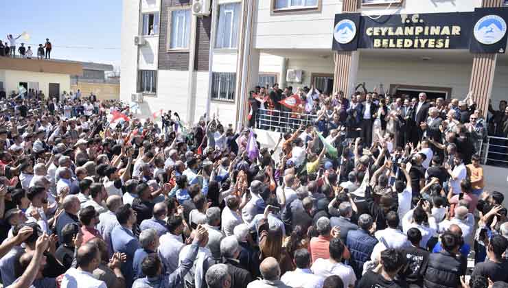 Ceylanpınar Belediyesi’nin Kapıları Halka Açıldı