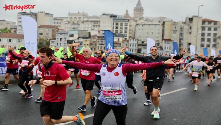 İstanbul Büyükşehir Belediyesi (İBB) iştiraki Spor İstanbul tarafından düzenlenen Türkiye İş Bankası 19. İstanbul Yarı Maratonu, rekor bir katılımla yapıldı.