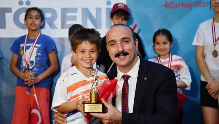 Egemenlik Kupası Tenis Turnuvası Sona erdi