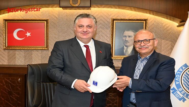 Yalova Belediye Başkanı Mehmet Gürel, tebrik ziyaretleri kapsamında misafirlerini ağırlamaya devam ediyor.
