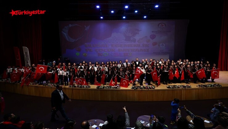 Denizli Büyükşehir Belediye Konservatuarı Çocuk Korosu ve Orkestrası, 23 Nisan Ulusal Egemenlik ve Çocuk Bayramı etkinlikleri kapsamında özel bir konser verdi.