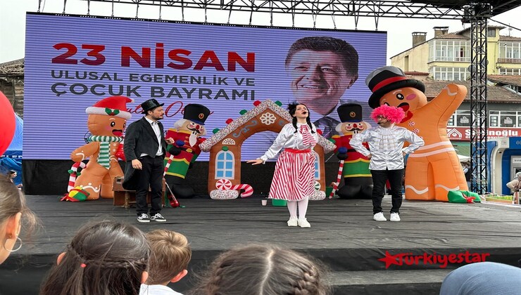 Bartın Belediyesi Kültür ve Sosyal İşler Müdürlüğü tarafından 23 Nisan Ulusal Egemenlik ve Çocuk Bayramı münasebetiyle 23 Nisan Salı günü 12.00-20.00 saatleri arasında Cumhuriyet Meydanı’nda Çocuk Şenliği Programı düzenlendi.