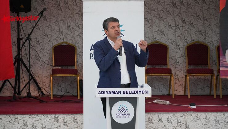 Adıyaman Belediye Başkanı Abdurrahman Tutdere, kentte bir düğün salonunda gerçekleştirilen Emek Buluşmasında Belediye çalışanları ile bir araya geldi.