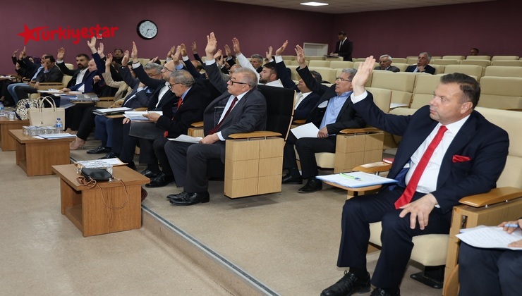 Kırıkkale Belediye Meclisi Mayıs Ayı Olağan Meclis Toplantısı 1. Oturumu, Belediye Başkanı Ahmet Önal başkanlığında, Belediye Meclis Toplantı Salonunda gerçekleştirildi.