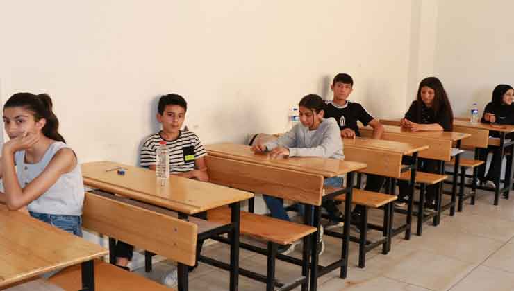 Akçakale'de Ödüllü LGS Deneme Sınavı