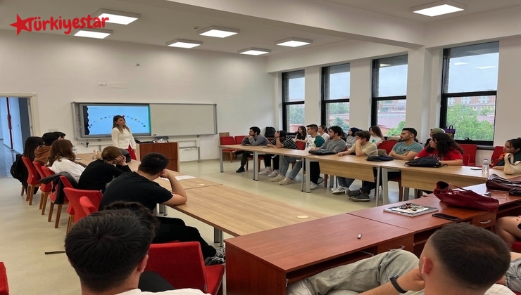 Eskişehir Büyükşehir Belediyesi Afet İşleri Dairesi Başkanlığı, Anadolu Üniversitesi Sosyal Bilgiler Eğitimi Anabilim Dalı "Afetler ve Afet Bilinci" dersi kapsamında öğretmen adaylarına yönelik “STEM ile Afete Dayanıklı Yapılar Atölyesi” düzenledi.