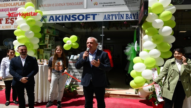 Artvin Belediye Başkanı Bilgehan Erdem, Tayfun Akan tarafından, bilişim ve güvenlik teknolojileri üzerine hizmete açılan Alfa Bilişim ve Güvenlik Teknolojileri işletmesinin açılış merasimine katıldı.