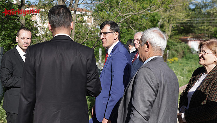 Kütahya Belediye Başkanı Eyüp Kahveci, Karavan Kamp Alanı projesi için Yoncalı Mahallesi’nde incelemelerde bulundu.