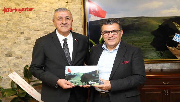 Göle Belediye Başkanı Gökhan Budak, Damal Belediye Başkanı Kemal Çamlıyurt, Damal Bağımsız Belediye Meclis Üyesi Önder Yolan ve Köprülü Beldesi Belediye Başkanı Mustafa Yardımcı, Ardahan Belediye Başkanı Faruk Demir'e ziyarette bulundu.