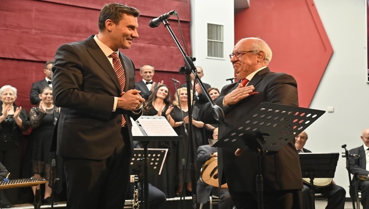 Ünlü bestekar Selim Öztaş’ın şefliğini yaptığı Selim Öztaş Musiki Kulübü Manisa Korosu, Manisa Büyükşehir Belediyesi Kültür Merkezi Lale Salonu’nda sahne aldı.