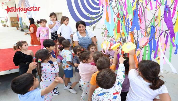 Hatay Büyükşehir Belediyesi her yıl 5 Mayıs'ı 6 Mayıs’a bağlayan gecede kutlanan Hıdırellez Günü dolayısıyla çocuklara özel etkinlik düzenledi.