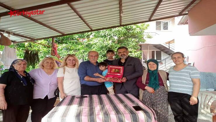 Hatay Büyükşehir Belediyesi, şehit ve gazi ailelerine psikologtan hasta nakline kadar destek oluyor.