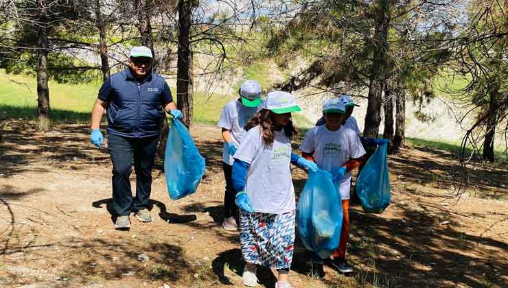 Başkan Fırat Çocuklarla El Ele Verdi