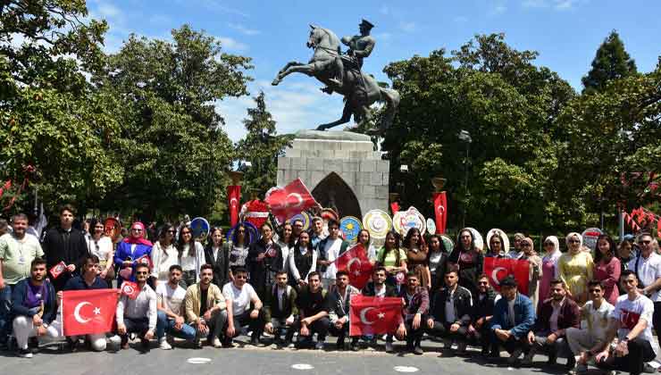 Şehitkamil Belediyesi'nden Samsun'a Gezi