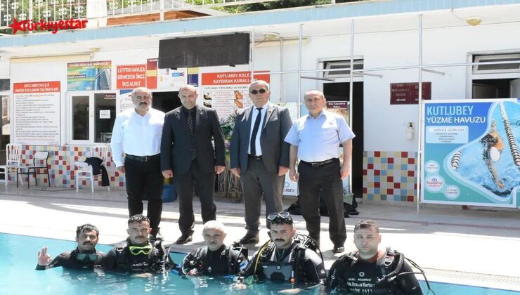 Amasya Belediyesi İtfaiye Müdürlüğü'ne bağlı su altı arama kurtarma ekipleri, gerçeği aratmayan bir eğitim ve tatbikat gerçekleştirdi.