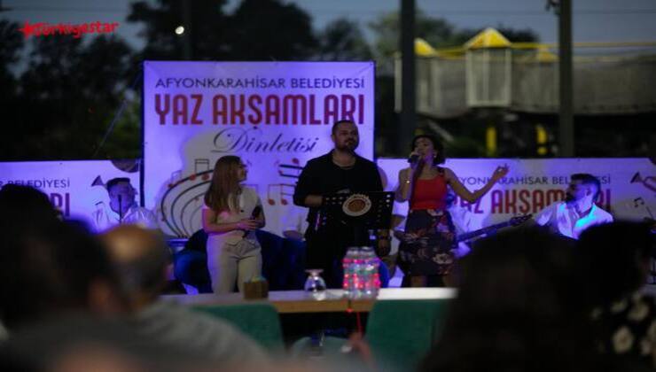 Afyonkarahisar Belediyesi, “Yaz Akşamları Dinletisi" adı altında düzenlenen etkinlikle, sanatseverlere muhteşem bir müzik ziyafeti yaşattı.