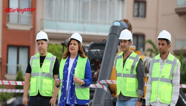 Afyonkarahisar Belediye Başkanı Burcu Köksal, şehrin Uydukent bölgesinde yaşanan altyapı sorunu nedeniyle açıklamalarda bulundu.