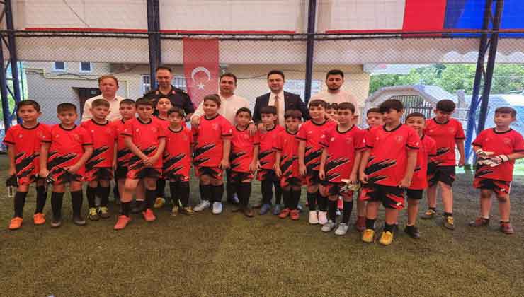 Yıldırım, Futbol Okulunu Ziyaret Etti