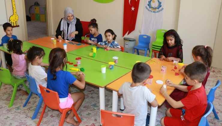 Haliliye'den Anneler Öğreniyor Çocuklar Eğleniyor