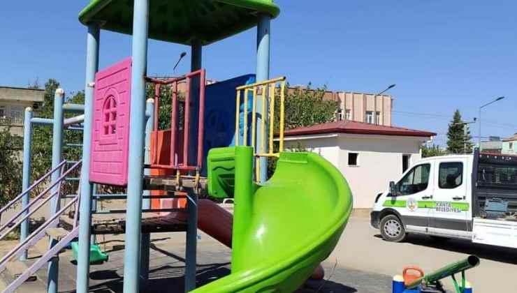 Kahta'da Park ve Bahçelerde Bakım Çalışması