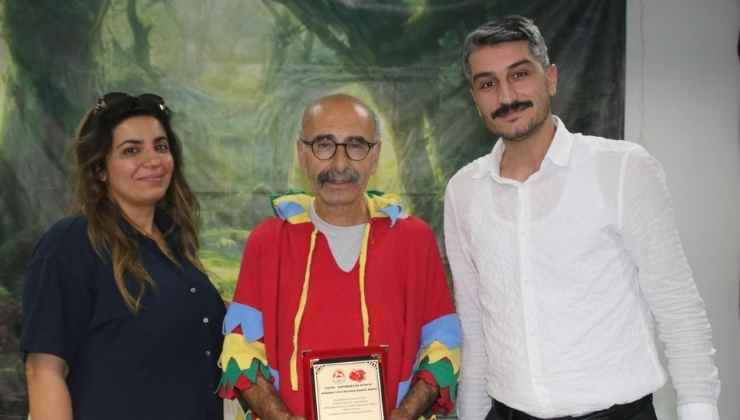 Suruç'ta Kıpırdayan Dünya Ekibine Ödül