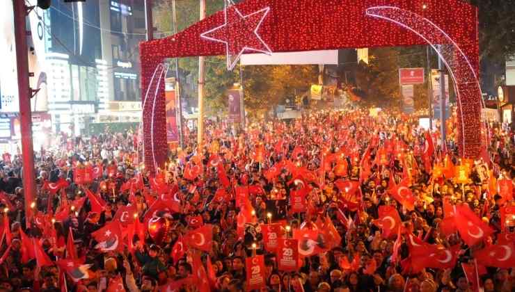 Kadıköy'de Muhteşem Cumhuriyet Görüntüleri