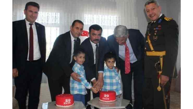Hallaç, Cumhuriyet Yaşıtlarını Ziyaret Etti
