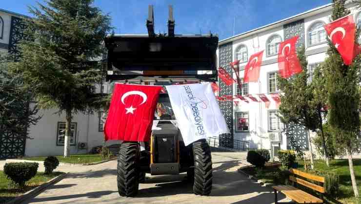 Pazarcık Belediyesi'ne TBB'den Kepçe