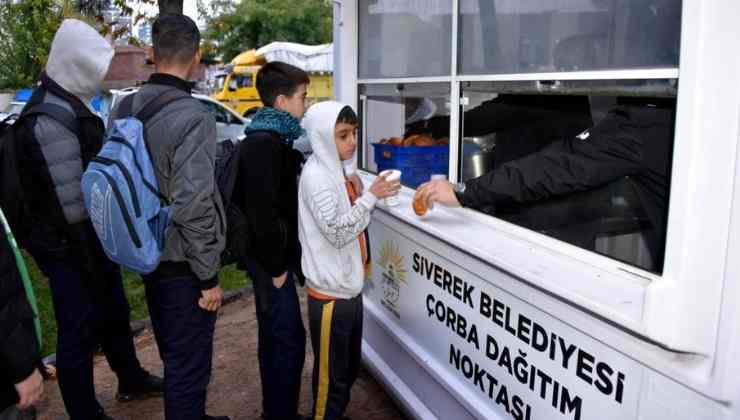 Siverek'te 2 Mahalleye Çorba Dağıtım Merkezi
