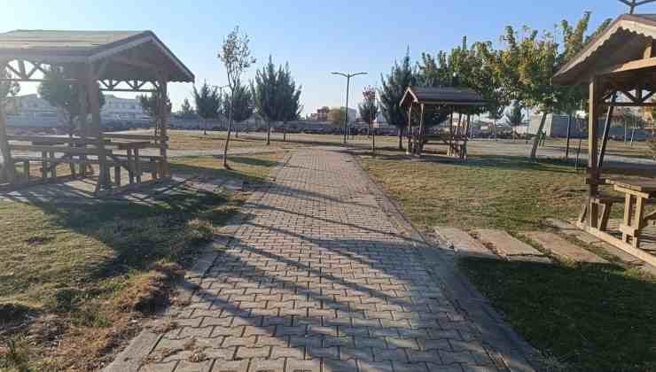 Viranşehir'de Parklar Tertemiz Oluyor!