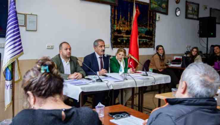 Ada Sakinleri İle Meclis Toplantısı