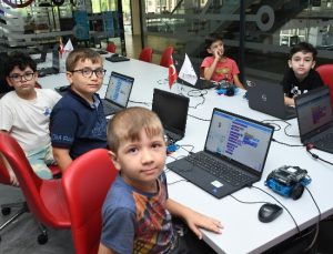 Balıkesir’in Çocukları, Robotik Kodlama Öğreniyor