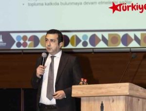 İzmir’de 3. Yaş Üniversitesi Heyecanı
